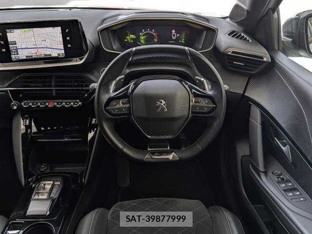 Peugeot 208 2022-04 4423123-13