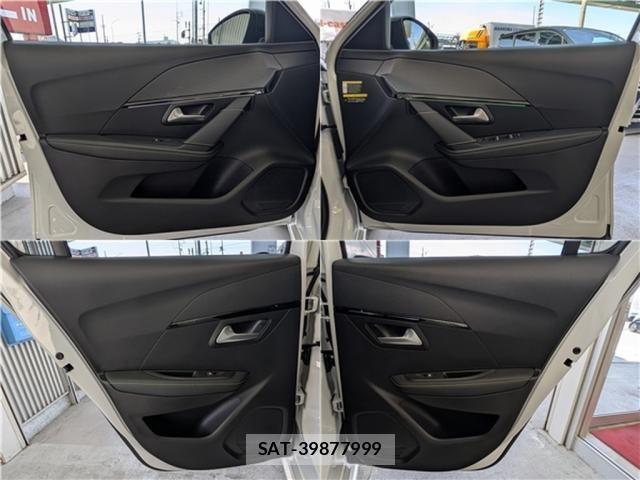 Peugeot 208 2022-04 4423123-26