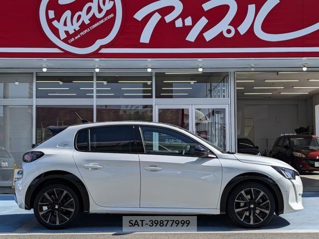 Peugeot 208 2022-04 4423123-5