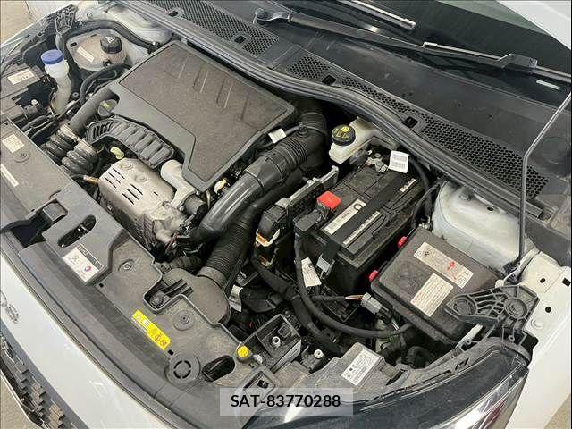 Peugeot 208 2021-06 4756767-11