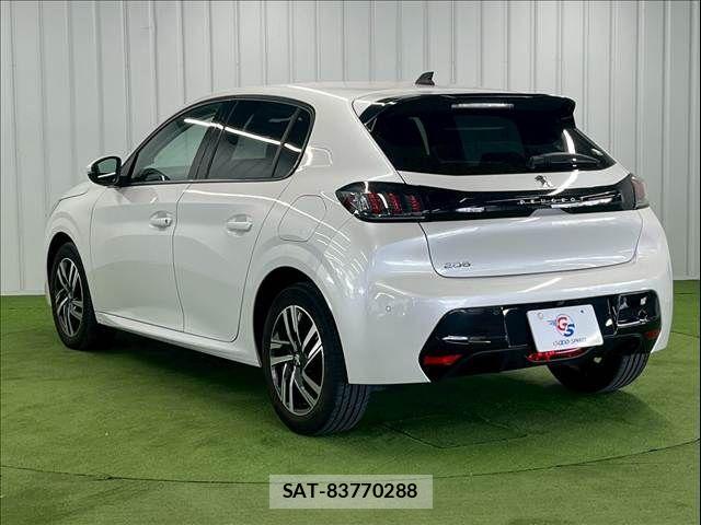 Peugeot 208 2021-06 4756767-16