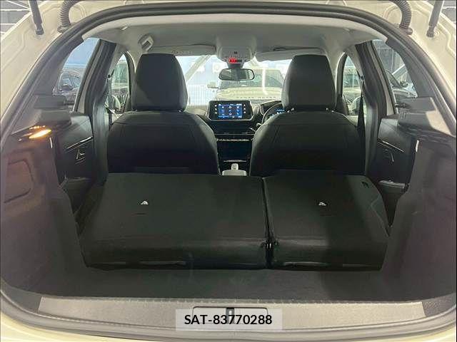 Peugeot 208 2021-06 4756767-17