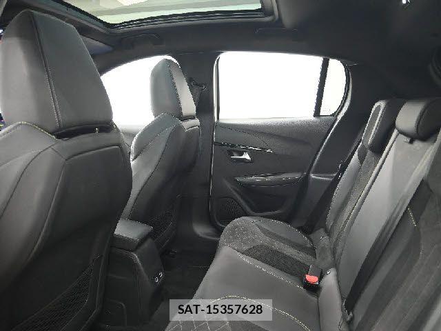 Peugeot 208 2022-06 5875319-12