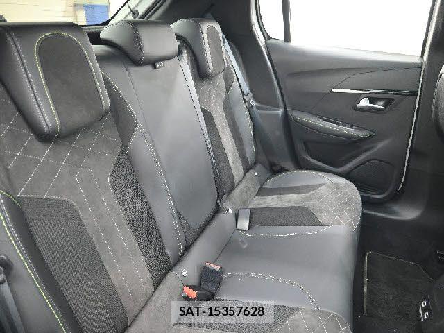 Peugeot 208 2022-06 5875319-27