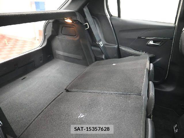 Peugeot 208 2022-06 5875319-29
