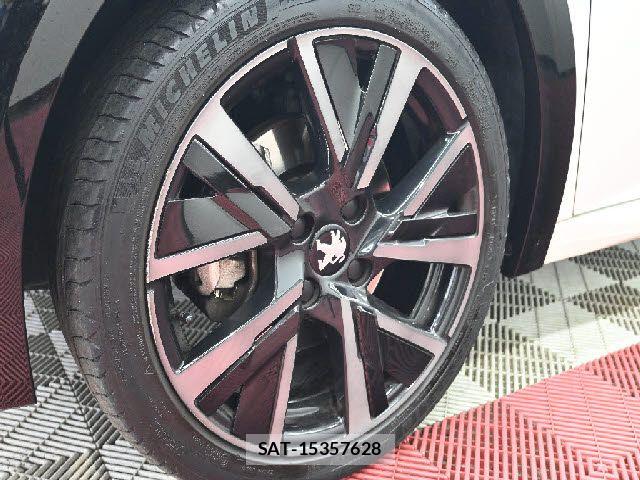Peugeot 208 2022-06 5875319-8