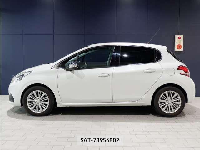 Peugeot 208 2018-05 6246613-11