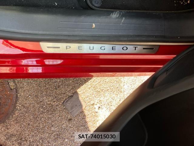 Peugeot 208 2021-06 6246609-14