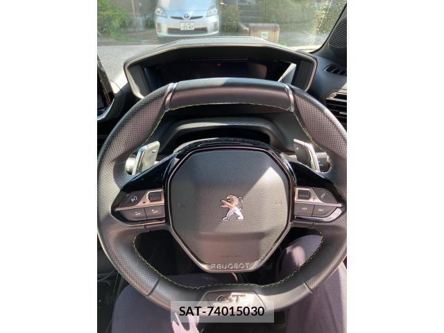 Peugeot 208 2021-06 6246609-17