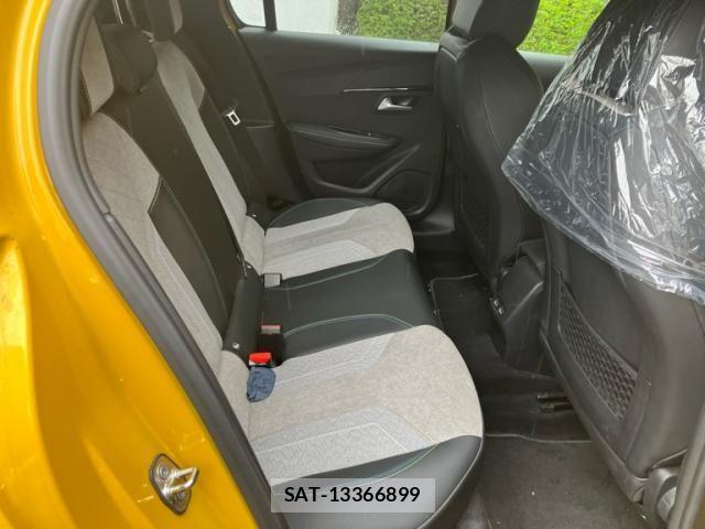 Peugeot 208 2021-04 6246607-14