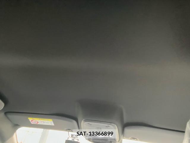 Peugeot 208 2021-04 6246607-17