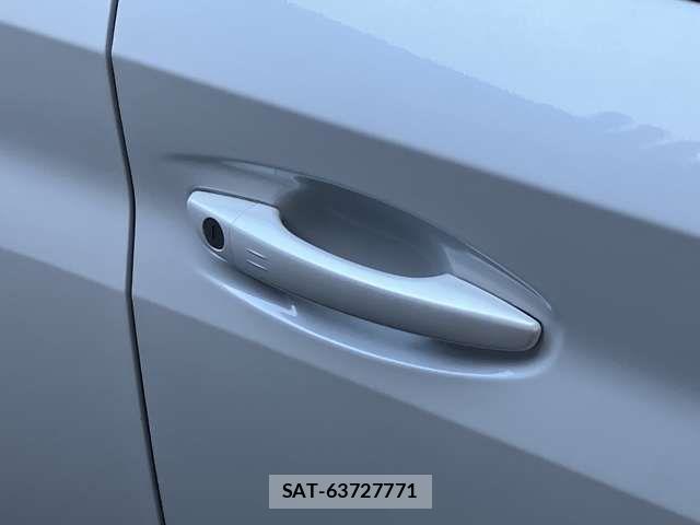 Peugeot 208 2021-11 6305869-15