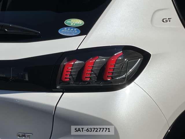 Peugeot 208 2021-11 6305869-16