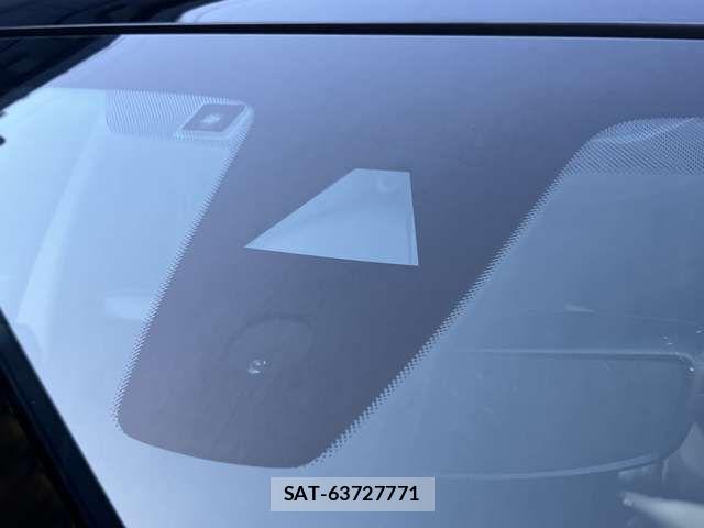 Peugeot 208 2021-11 6305869-19