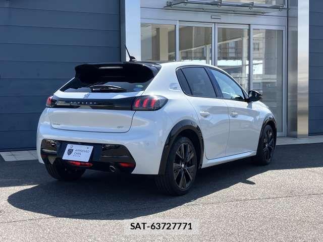 Peugeot 208 2021-11 6305869-7