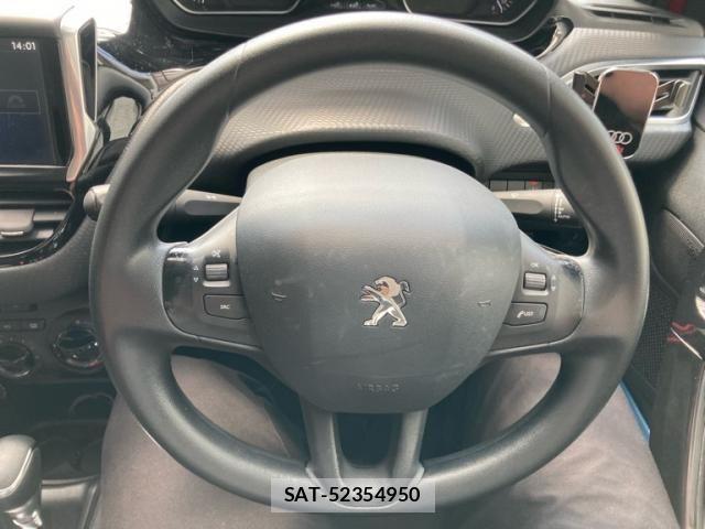 Peugeot 208 2016-05 6501848-9