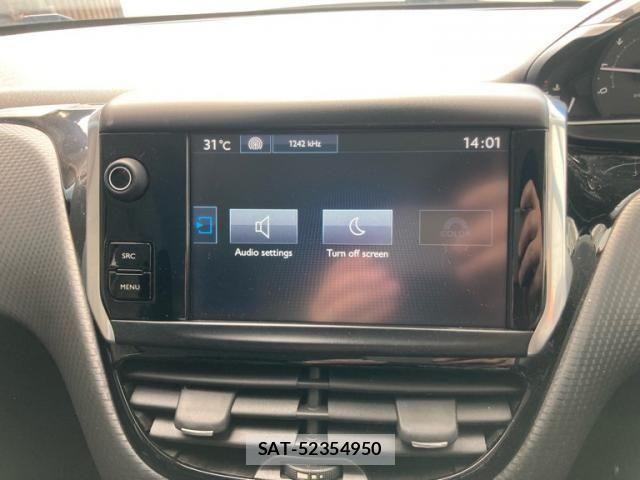 Peugeot 208 2016-05 6501848-10