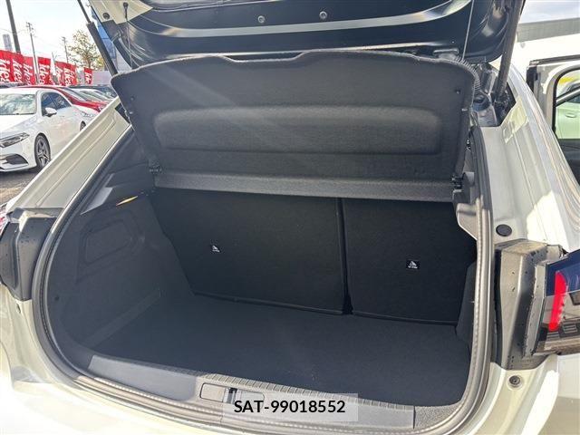 Peugeot 208 2021-03 6614085-13