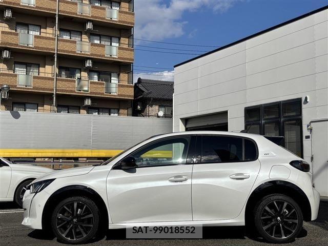 Peugeot 208 2021-03 6614085-7