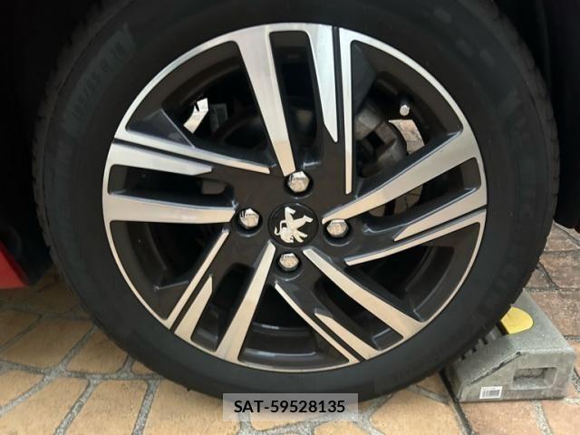 Peugeot 208 2020-08 6614087-7