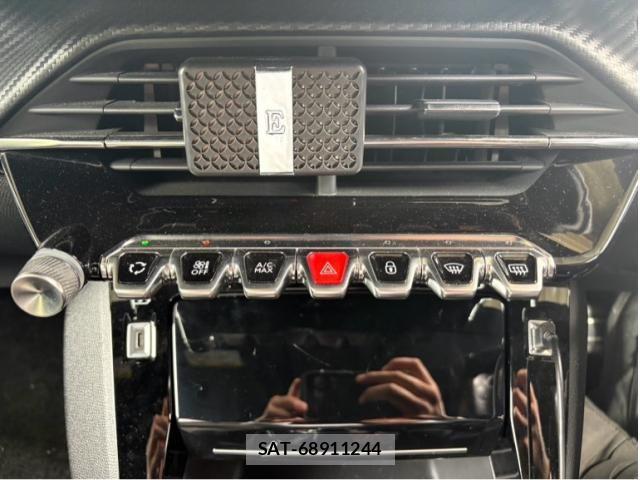 Peugeot 208 2021-01 6642204-20