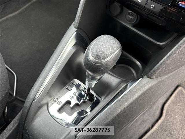 Peugeot 208 2017-03 6673111-19