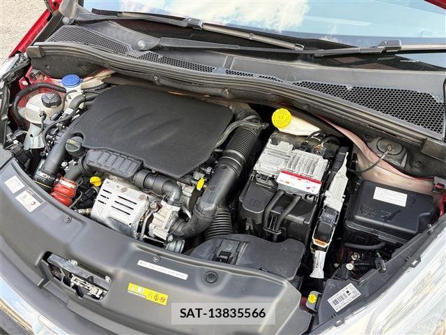 Peugeot 208 2017-04 6673112-9