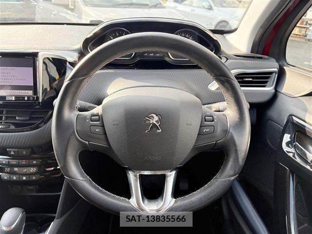 Peugeot 208 2017-04 6673112-15