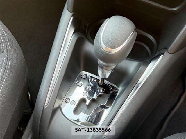 Peugeot 208 2017-04 6673112-18