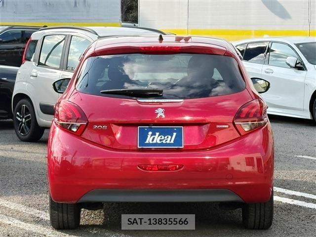 Peugeot 208 2017-04 6673112-5
