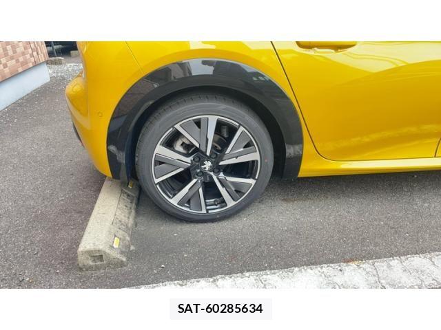 Peugeot 208 2020-10 6673110-6