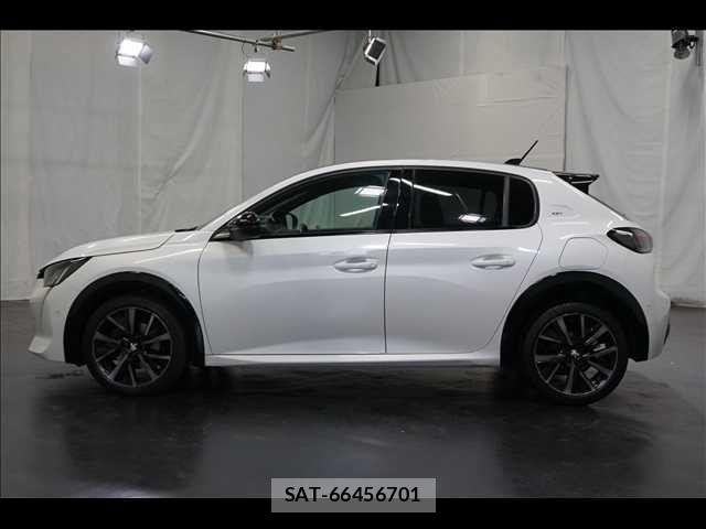 Peugeot 208 2021-04 6677473-14