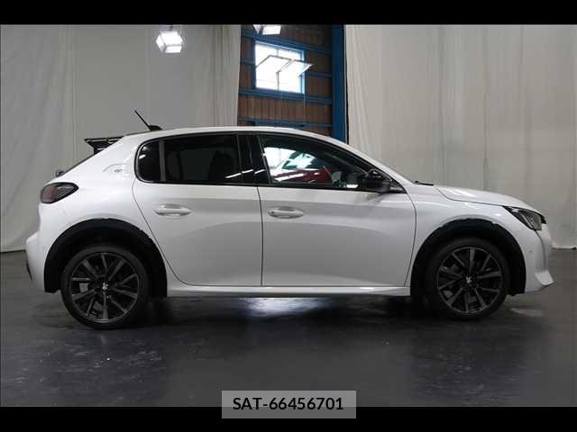 Peugeot 208 2021-04 6677473-15