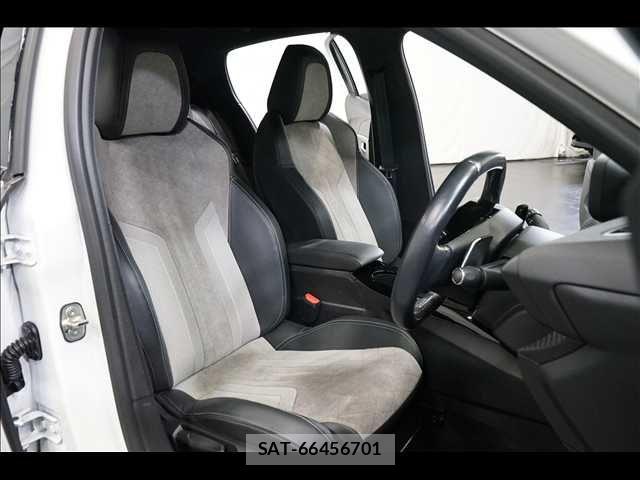 Peugeot 208 2021-04 6677473-16