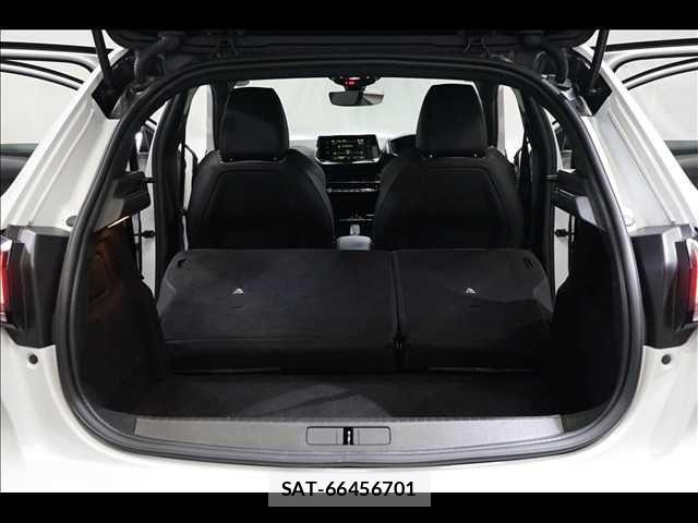 Peugeot 208 2021-04 6677473-18