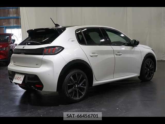 Peugeot 208 2021-04 6677473-8