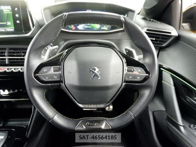 Peugeot 208 2023-03 6717035-10