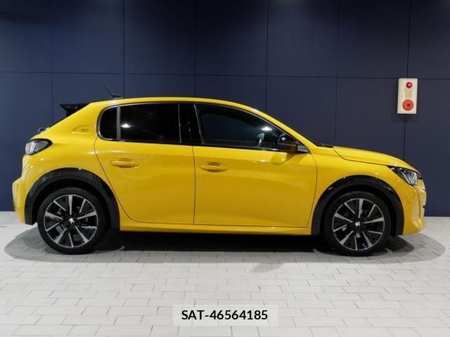 Peugeot 208 2023-03 6717035-8