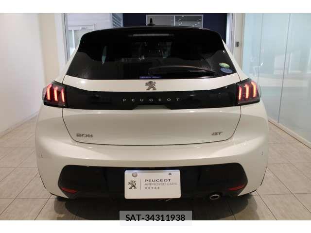 Peugeot 208 2022-06 6717036-8