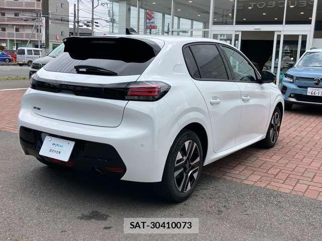 Peugeot 208 2025-07 6752830-4