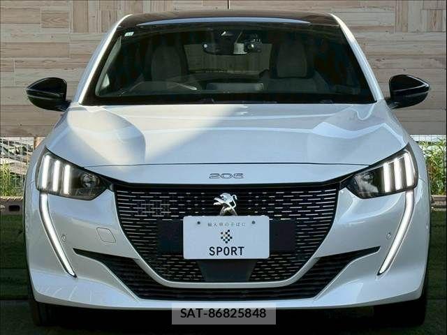 Peugeot 208 2020-12 6816518-12