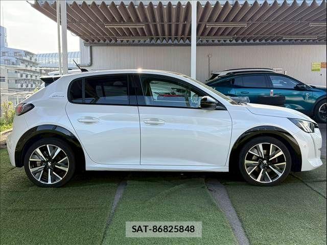 Peugeot 208 2020-12 6816518-14