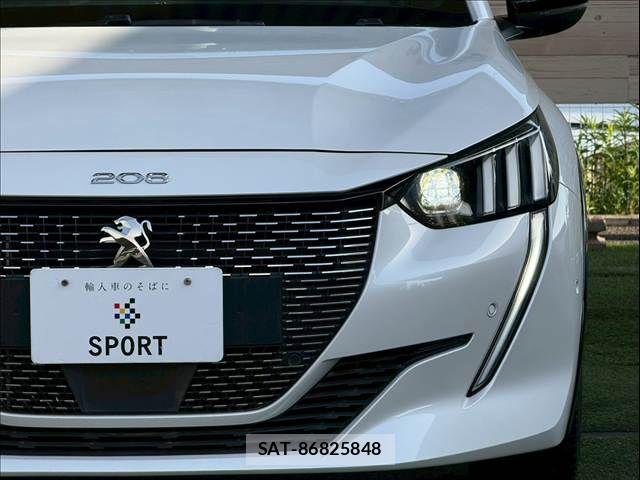 Peugeot 208 2020-12 6816518-19
