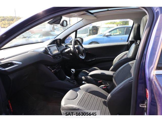 Peugeot 208 2012-12 6816519-6