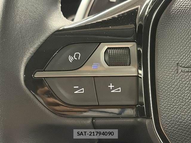 Peugeot 208 2021-10 6816515-9