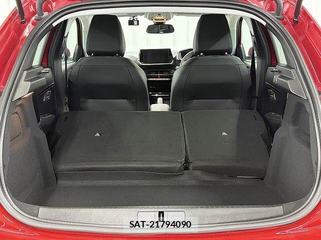 Peugeot 208 2021-10 6816515-17