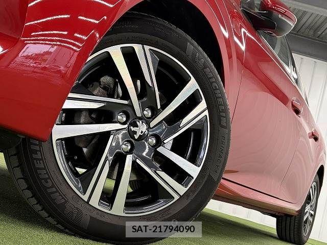 Peugeot 208 2021-10 6816515-18