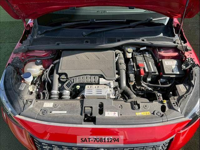 Peugeot 208 2021-03 6816517-11