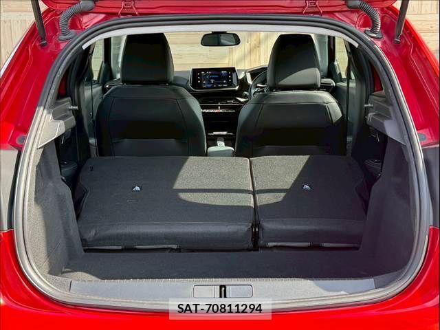 Peugeot 208 2021-03 6816517-17