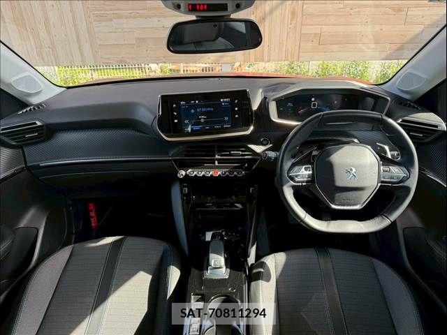 Peugeot 208 2021-03 6816517-2